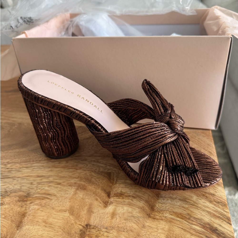 NWT Loeffler Randal Heels - Picture 7 of 7